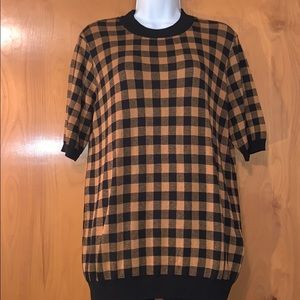 NWOT  “WHO WHAT WEAR” short sleeve knit check….